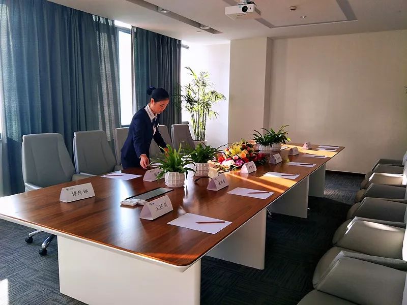 高性?xún)r(jià)比會(huì)議輕松搭 酒店會(huì)場(chǎng)精選及時(shí)尚服務(wù)現(xiàn)場(chǎng)實(shí)錄